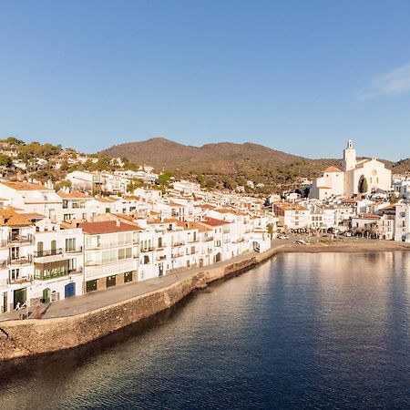 Luminoso apartamento en Cadaqués con vistas al mar Extérieur photo